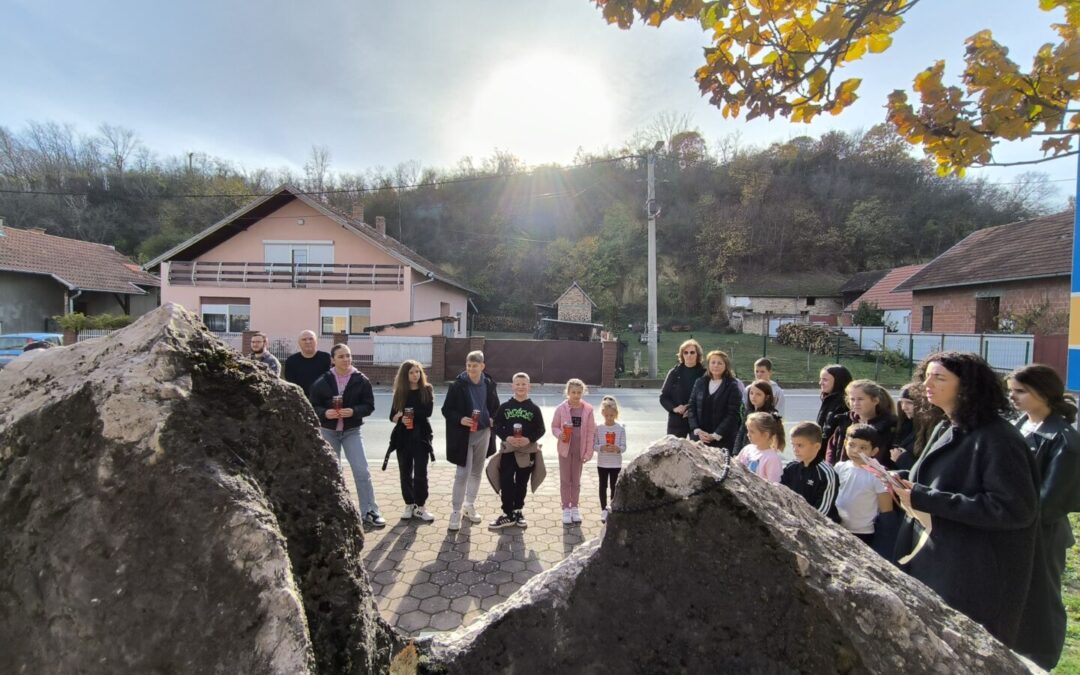 Obilježavanje Dana sjećanja na žrtvu Vukovara i Škabrnje u matičnoj školi u Šarengradu i u PŠ Bapska